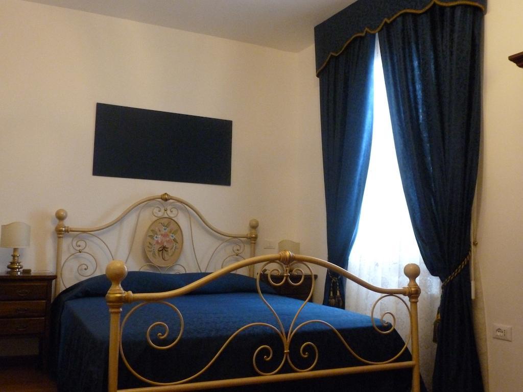 B&B La Terrazza Dei Miracoli Venise Chambre photo